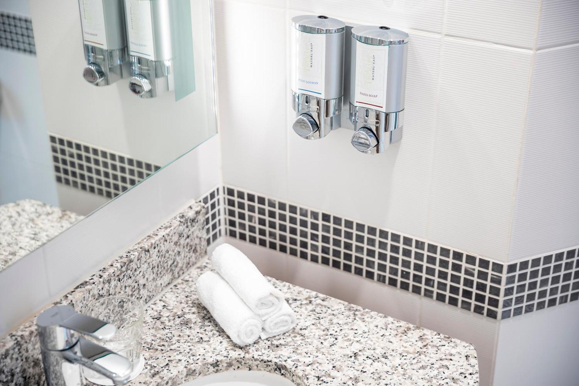 Hotel Hampton By Hilton Amsterdam Airport Schiphol 4*