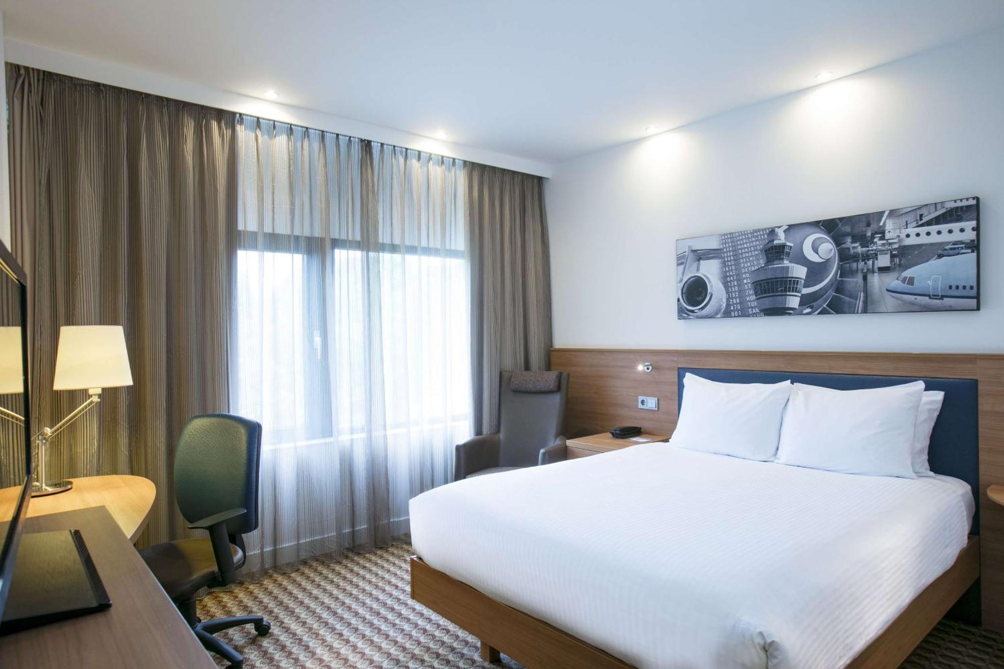Hampton By Hilton Amsterdam Airport Schiphol Hotel 4*