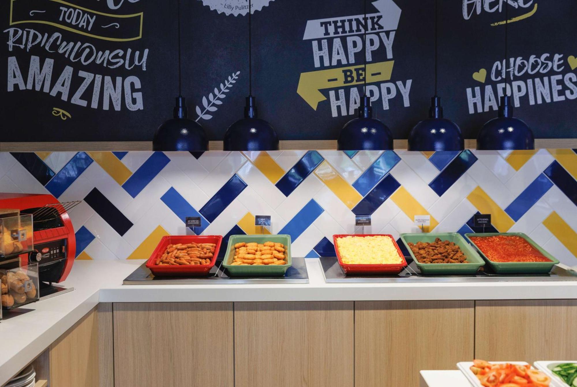 Hampton By Hilton Amsterdam Airport Schiphol 4*